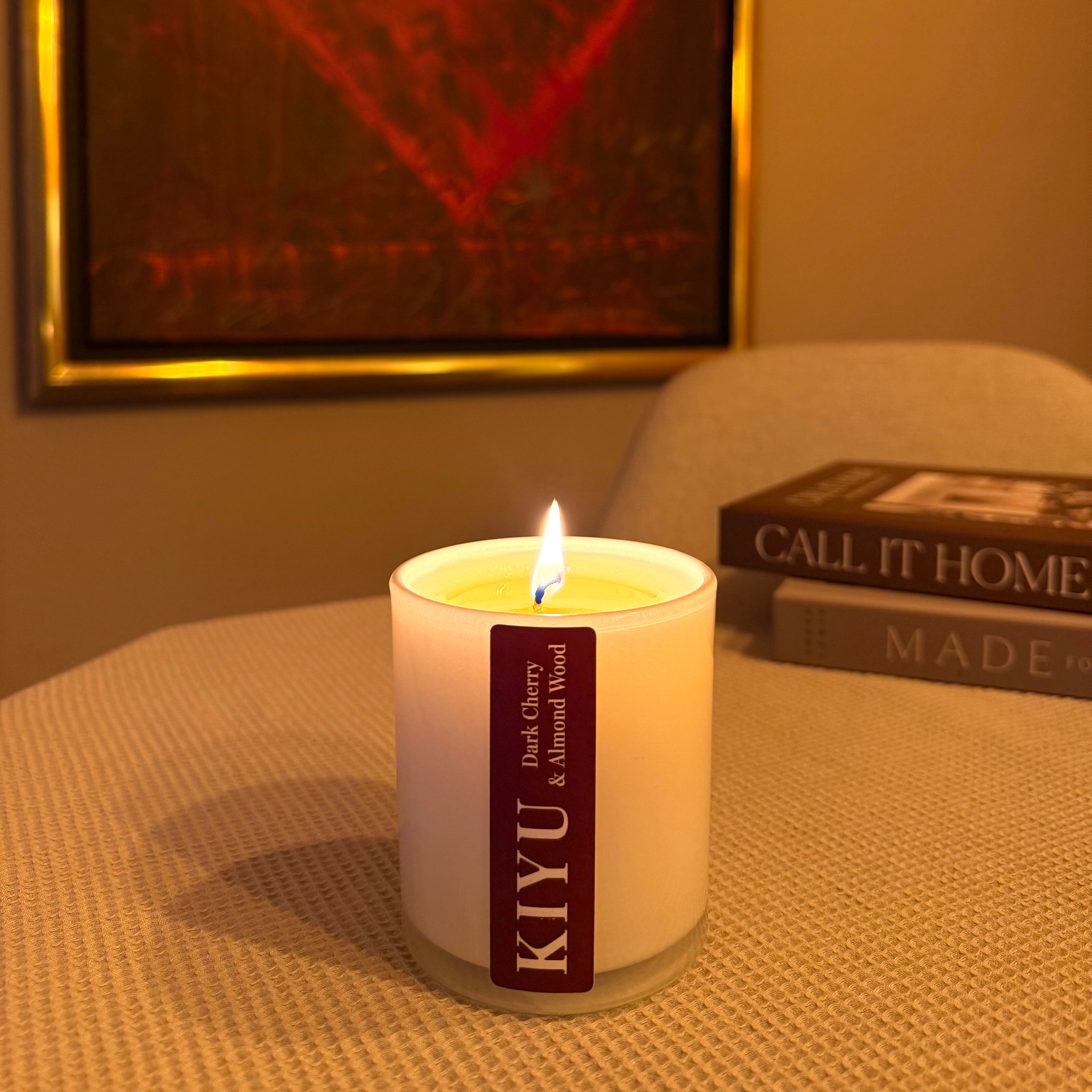 Dark Cherry & Almond Wood Duftkerze